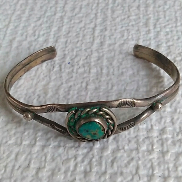 *CHILD SZ* Old Pawn Sterling Silver Turquoise Cuff